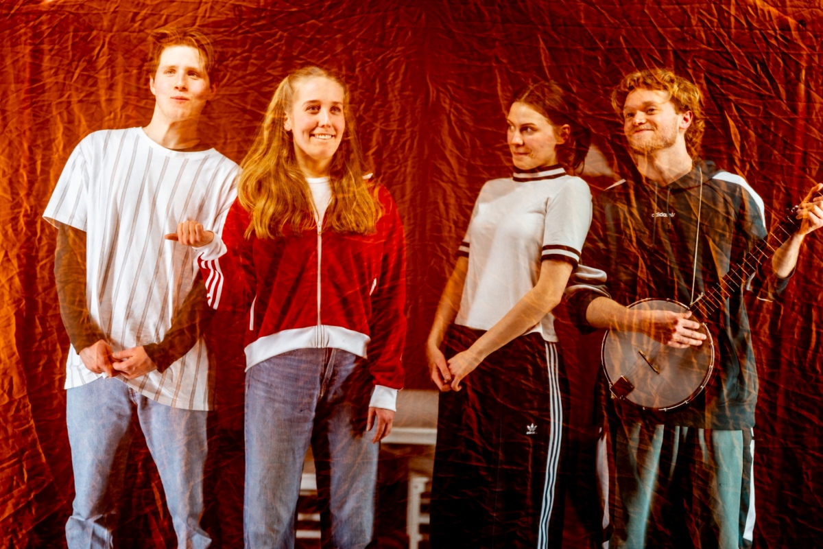 Brothers and sisters foto